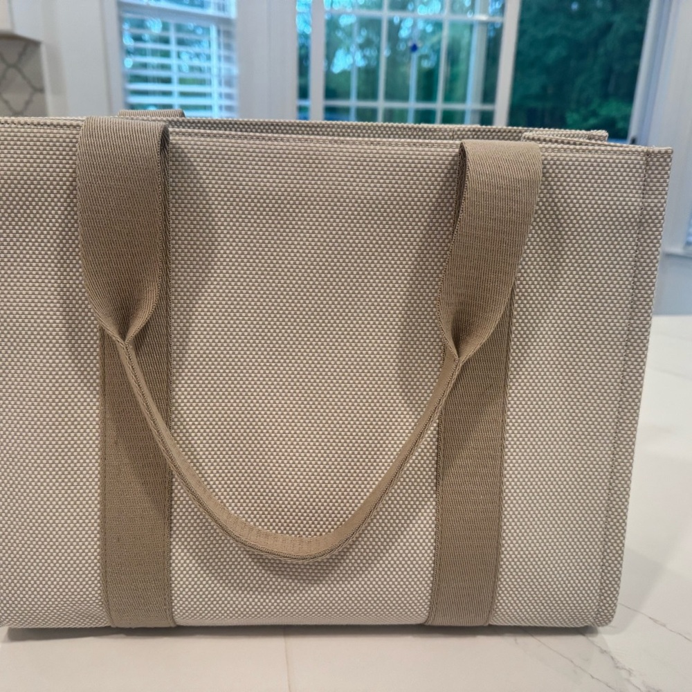 Lululemon Two Tone Canvas Tote Bag 10L - Picture 3 of 5